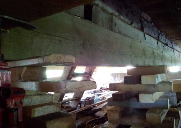 This design is more reliable to support the log house.