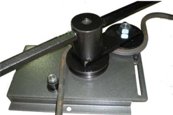 Wave machine - for the formation of the appropriate relief
