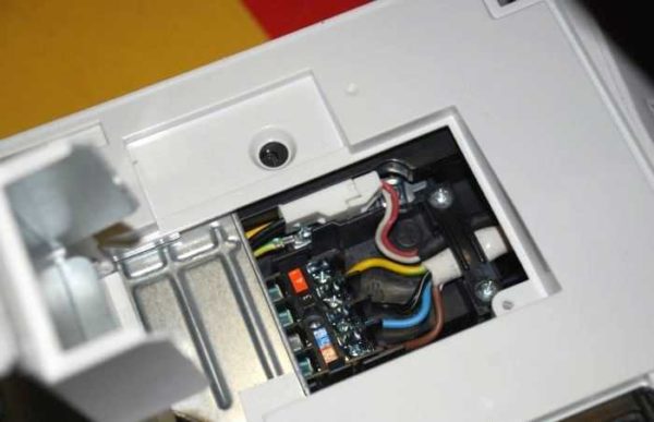 It looks like a port for connecting an electrical cable