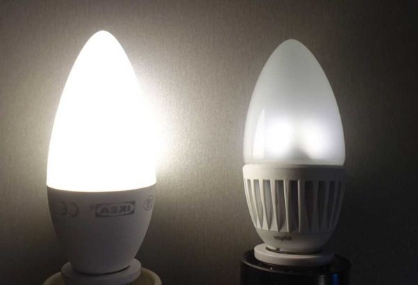 To choose an LED lamp for connection with a dimmer, look for the dimming limit in the characteristics