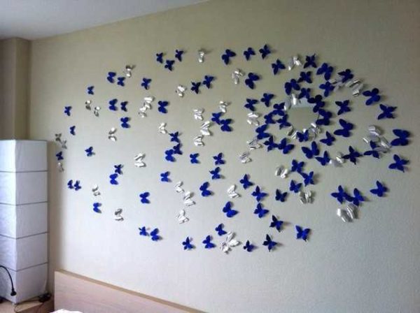 It is necessary to fasten it so that it seems that they are all flying in the same direction