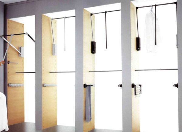 The pantograph is a hanger bar that can be lowered