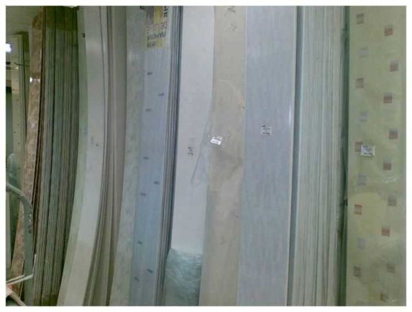 For a beautiful finish with plastic panels, check the quality in the store