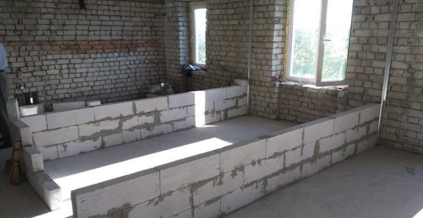 Apartment renovation technology in a new building: we put partitions