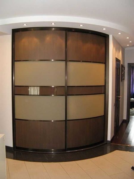 The combination of brown colors and different textures