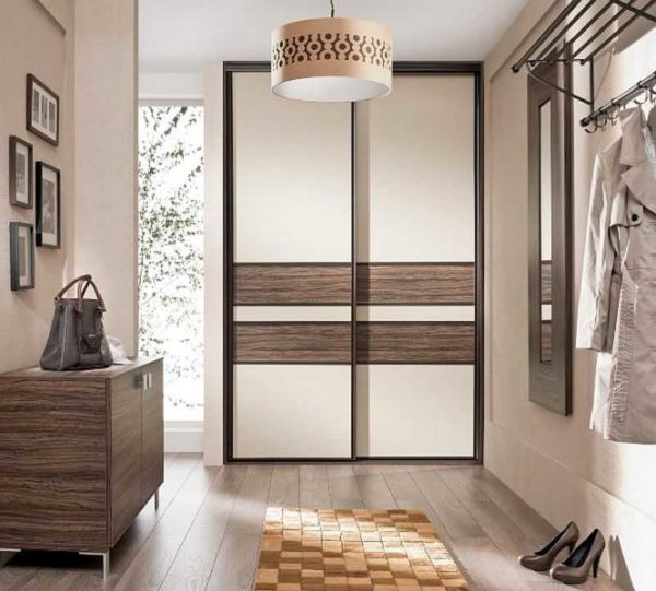 The texture can be any - up to imitation of crocodile skin