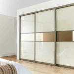 Looks especially interesting in combination with a thin mirror strip