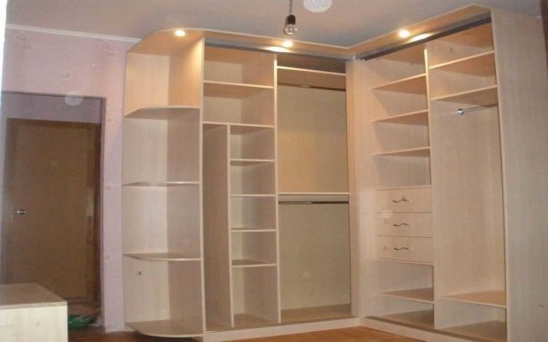 If there is a partition, part of the department will be difficult to access