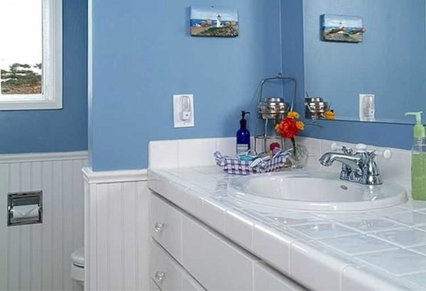 Blue tones are common in the bathroom