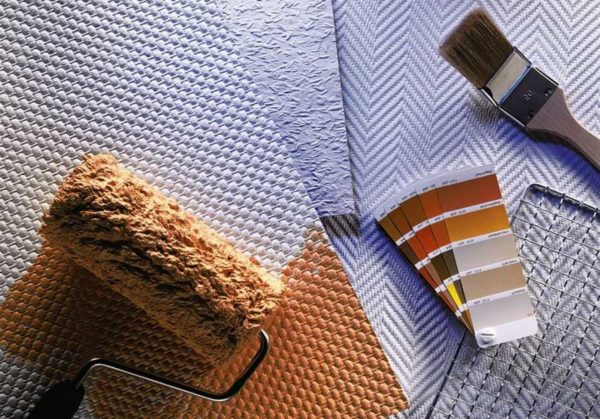 How to glue glass wallpaper: you need glue, a roller, a brush, a plastic spatula and a sharp knife