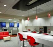 What kind of ceiling to make in the kitchen so that it is inexpensive, but beautiful - armstrong