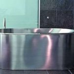 Stainless steel bathtub without enamel