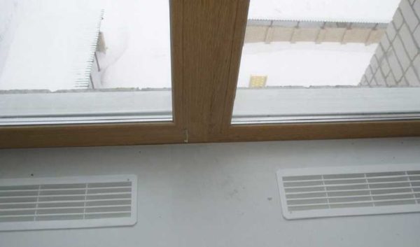 Ventilation grilles in the window sill - if the radiator is installed under it
