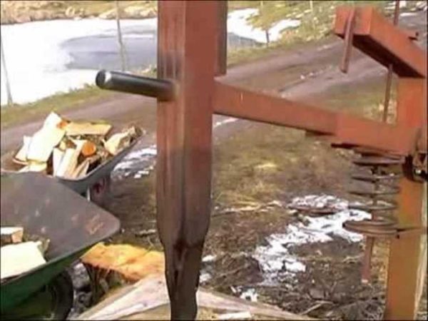 One of the options - the cleaver is welded to a square pipe filled with concrete