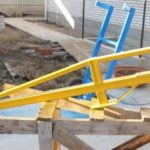 The crossbar carries a large load, therefore it is not superfluous to strengthen it, it is also good to strengthen the platform for the spring