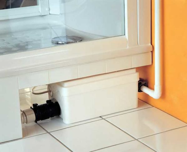 Sewage shower pump - with installation under the tray