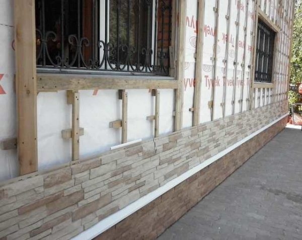 Walls are leveled with linings