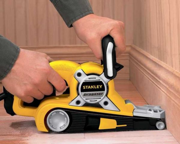 Additional handle allows for tighter control of the tool