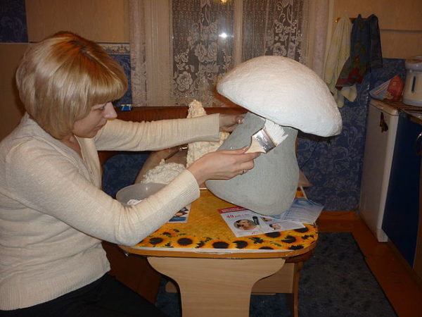 There can be large garden crafts and small ones