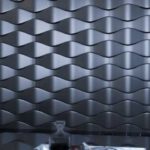 If you paint a geometric pattern with paint with a metallic effect, choose the right lighting, the interior will be unforgettable