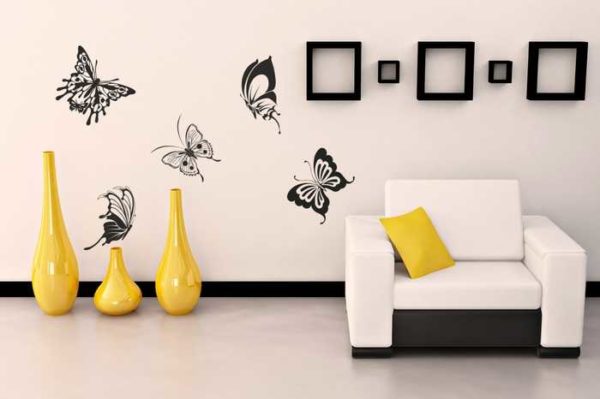 Butterflies in the interior are an eternal theme ... they are also on stencils
