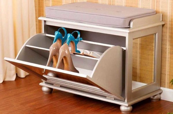 This is how a chest of drawers for flip-up shoes works