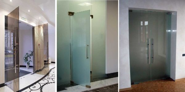 Pendulum doors are installed in places with high traffic