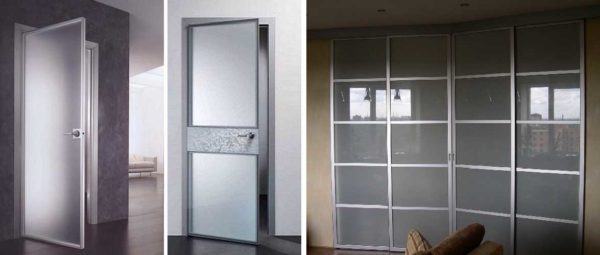 The glass door can be framed in a frame made of metal, wood, plastic