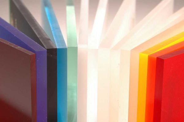 Plexiglas can be used when arranging glass partitions in an apartment or house