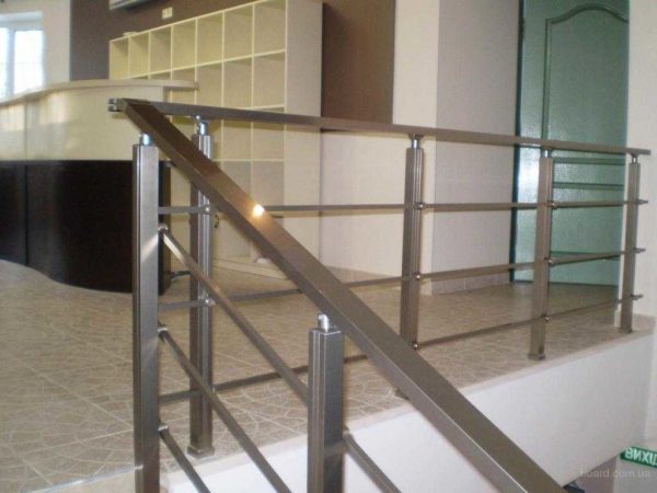You can install the handrail on prefabricated metal railings using special flanges