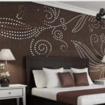 From a set of small round mirrors on a self-adhesive base, you can make any pattern on the wall