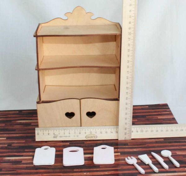 Kitchen cabinet with filling