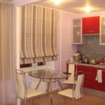 Roman blinds with vertical stripes must be selected carefully