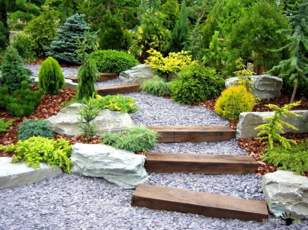 On a site with a height difference, you can arrange such steps