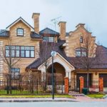 Without bay windows, but with superstructures