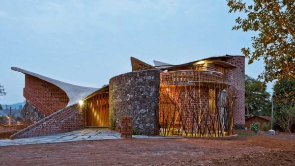Do you want a photo of an unusual brick house? This one is one of the most extraordinary
