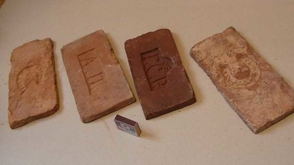 An example of sawn bricks ... but these are two beautiful pieces