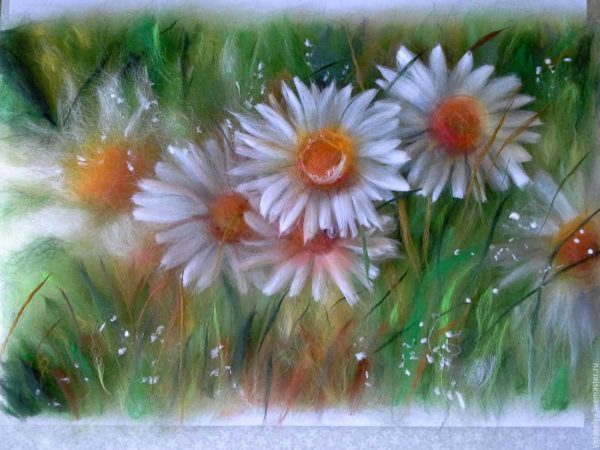 Such unusual paintings can be made of wool using the felting technique