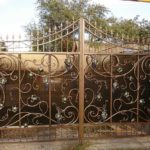 Bronze polycarbonate emphasizes the pattern well