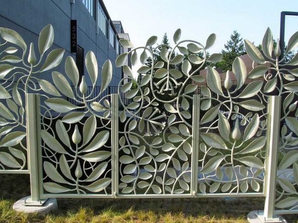 Welded fence doesn't mean boring
