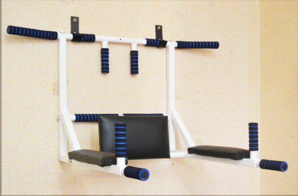 This model is called three in one (3 in 1), as it allows you to train almost all muscles