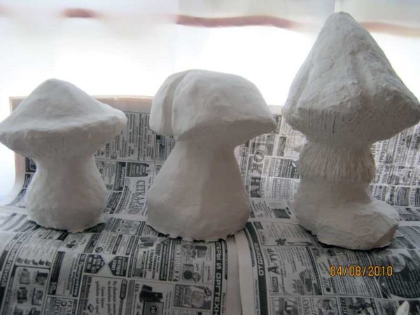 Mushrooms are made from foam. These are rough blanks