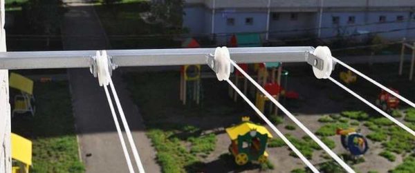 External clothes dryer for balcony or loggia