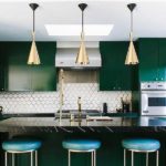 Who says dark green or malachite is too much? If there is enough light and the room is spacious, this is just a great option.