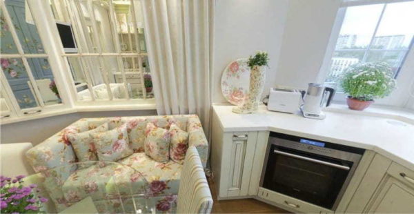 Kitchen layout with a bay window is a separate conversation