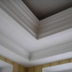 If stretch or suspended ceilings are made, the transition is also finished with moldings