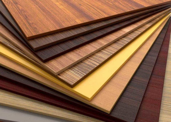 The texture and color of chipboard may vary