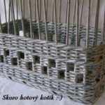 Such a basket or wicker tray can be made from newspaper tubes
