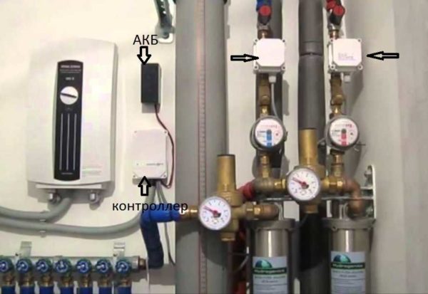 Power supply on the control unit is connected from 220 V and from the storage battery