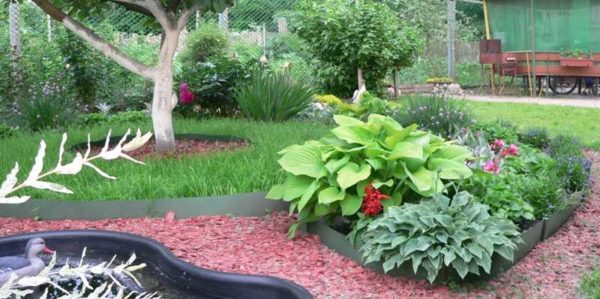 If you want to have a well-kept area - try to make the delineation clearer